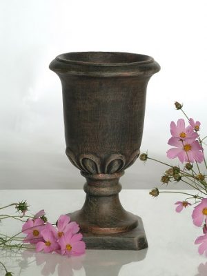 Pot de fleurs avec pied