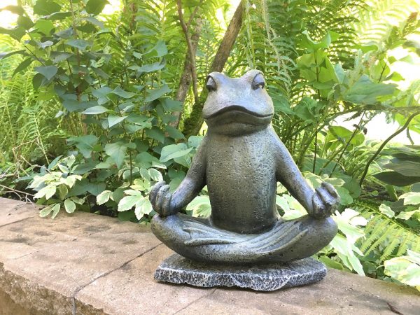Statue de grenouille zen